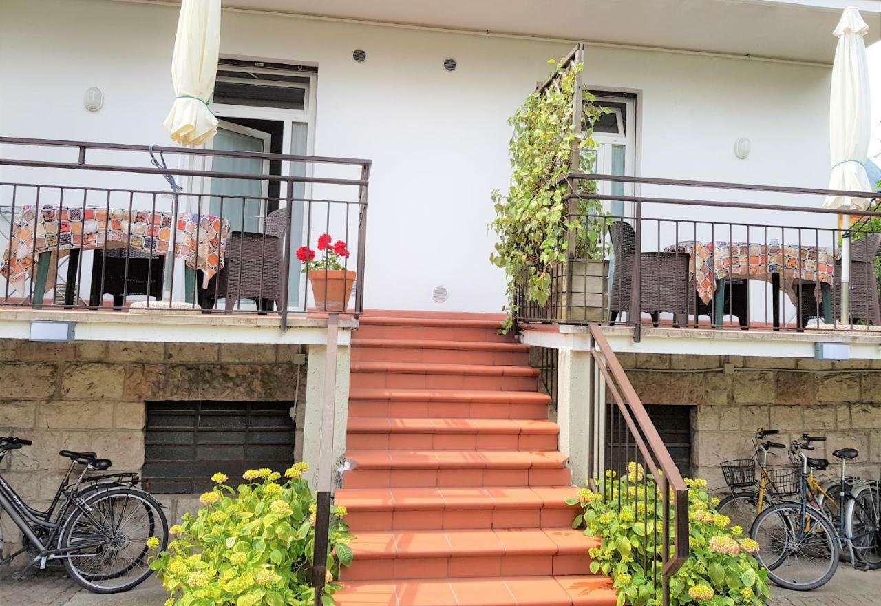 Casa Irina Apartment Рива дел Гарда Екстериор снимка